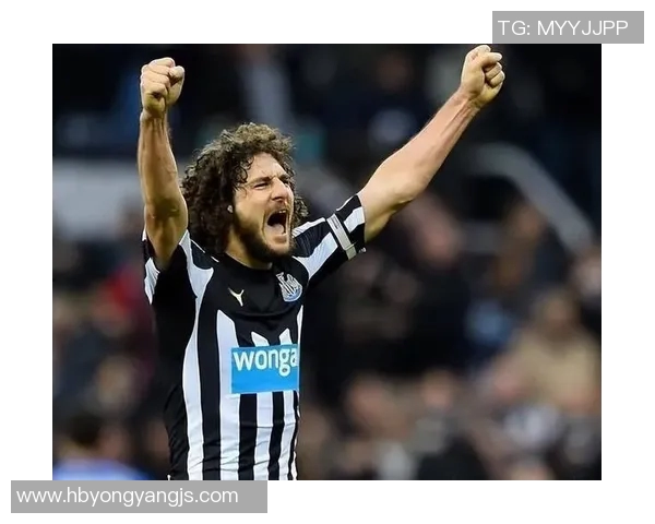 足球场上的铁血卫士 八号球星后卫的传奇与影响